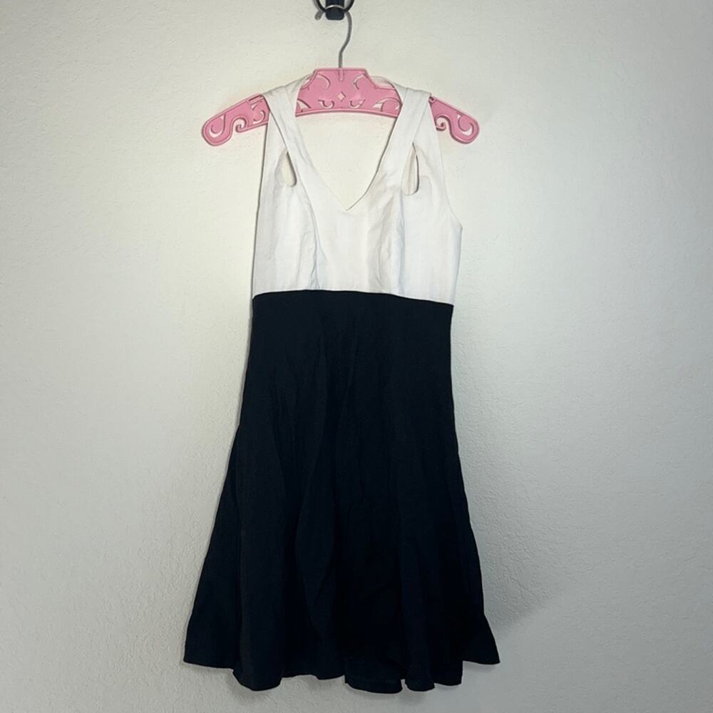 J Harris Vintage Black and White A alone Halter Dresd Womens 2